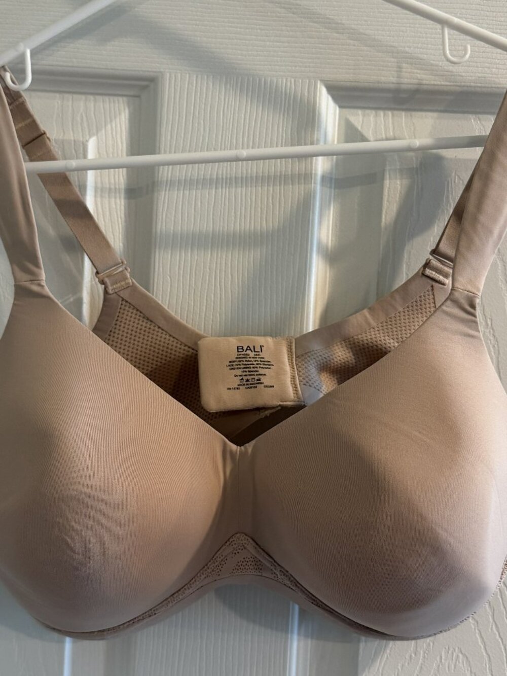 Bali Women's Wireless Bra Light Pink Tan 38D Comfortable Everyday Support